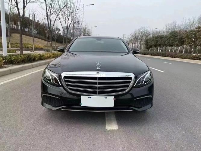 奔驰e320l立标,四驱,18 年出厂上牌,实表5万