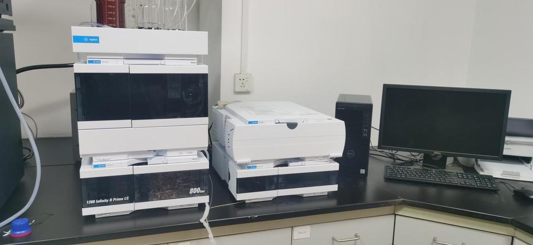 安装好的安捷伦高效液相色谱仪