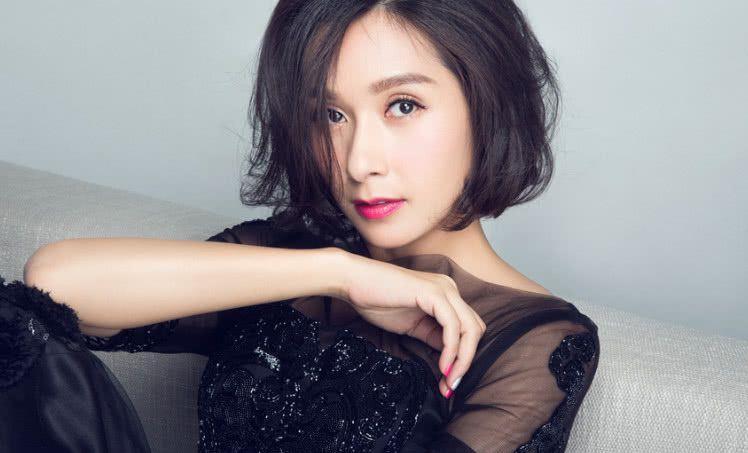 姓"杨"最美6位女星,杨紫垫底,杨幂第五,第一无人能及