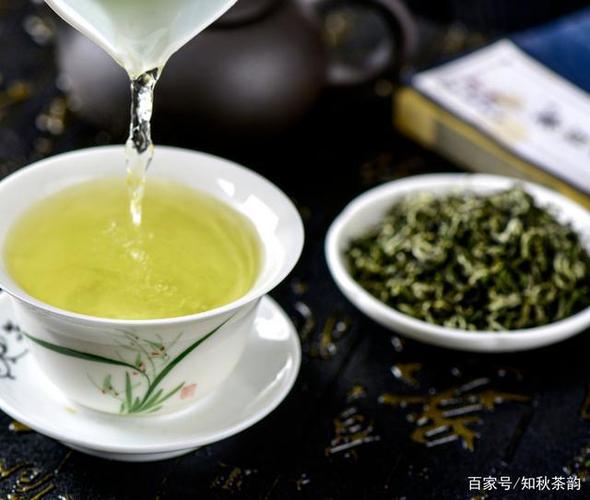 铁观音茶叶被誉为中国十大名茶之一,那么铁观音茶叶要如何冲泡?