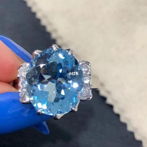 1克拉 颜色漂亮_海蓝宝_戒指_钻石_时尚_配饰