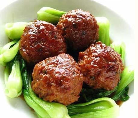 头菜,又叫杂烩,历来是有讲究的泰州人最重视的一道过年菜.