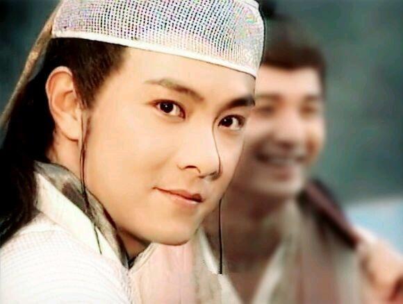 如何客观分析张卫健年轻时的长相?