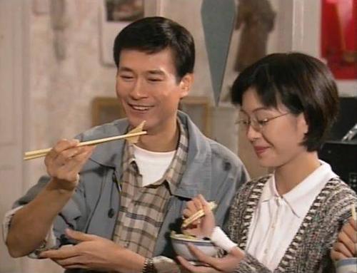 《天地男儿》中伍咏薇与郑少秋有不少对手戏