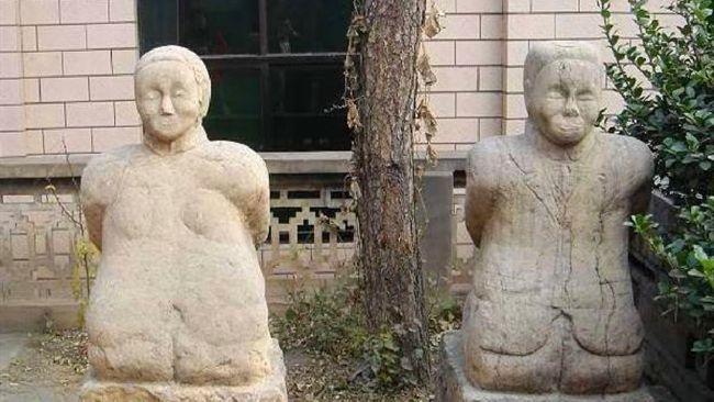 汪精卫儿子回国看到父母跪像痛哭流涕讲出10字字字扎心