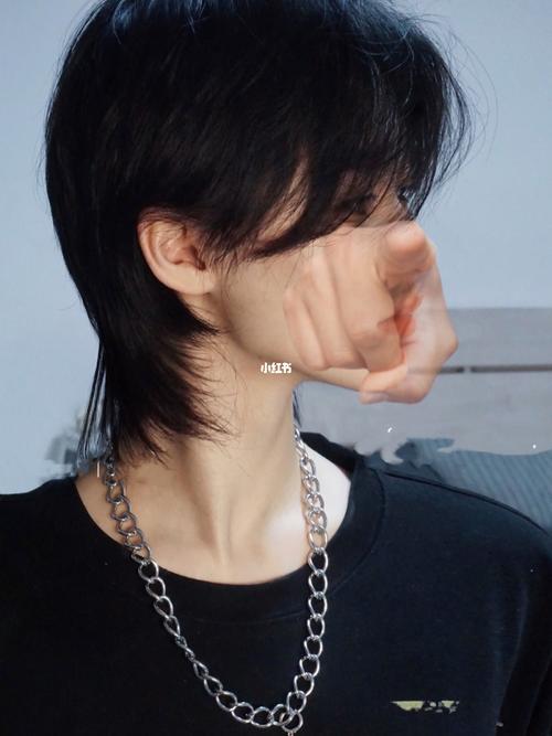 日系超飒狼尾发型 气质超群就是你有没有_发型_日系_狼尾_短发_发色