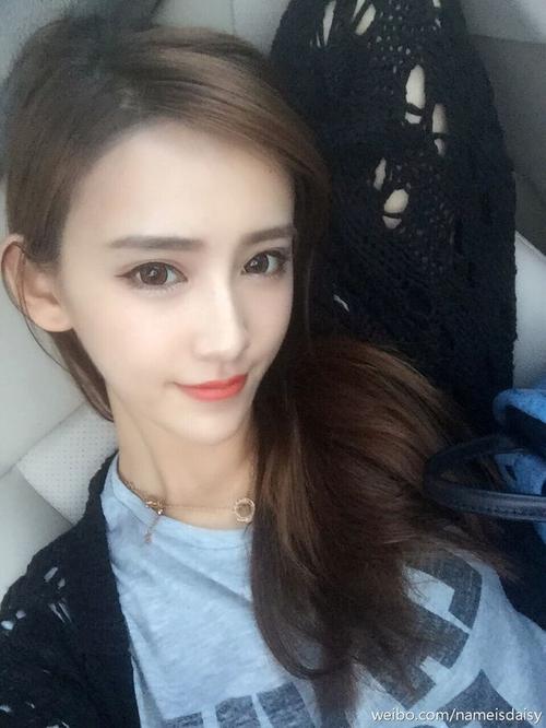 美女李玉洁daisy精致面容照