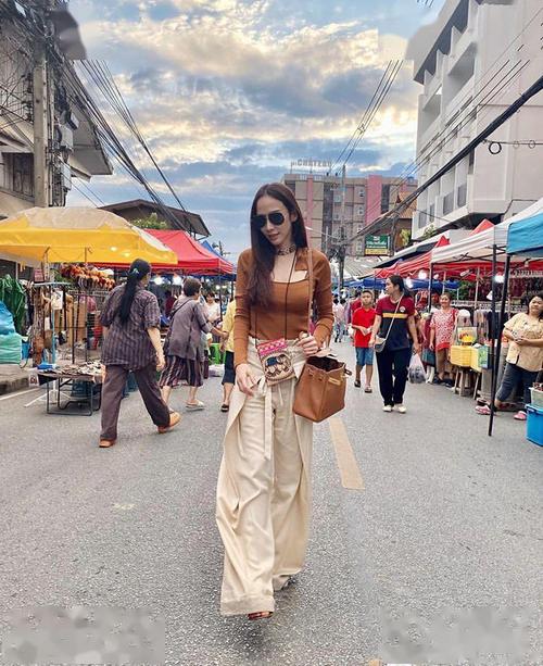 越年长越有魅力,泰星aump穿搭!