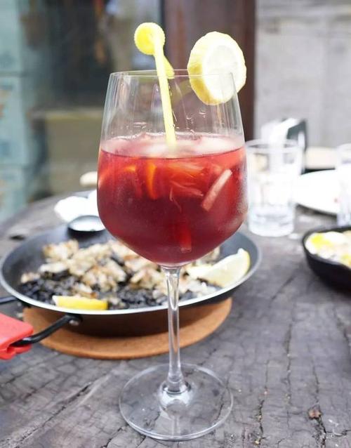 桑格利亚汽酒