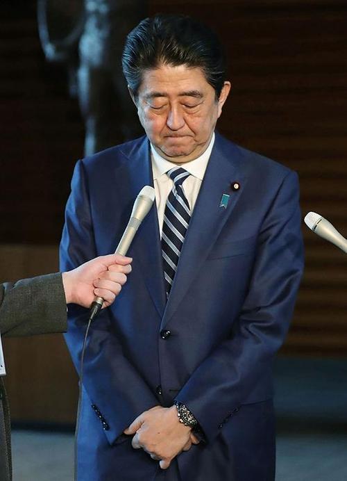 安倍晋三就"森友学园"案道歉:麻生太郎不必辞职