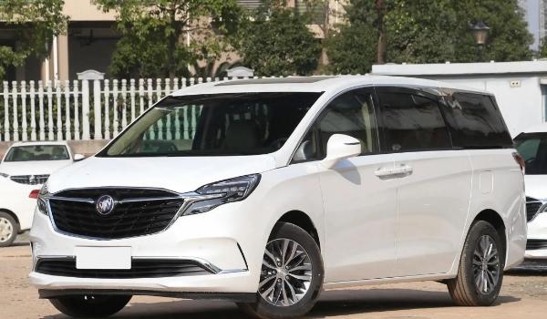 别克gl8陆尊哪款性价比高 别克gl8陆尊怎么样(豪华型)