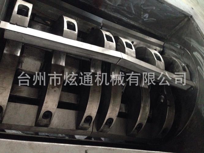 v型刀架塑料破碎机,硬塑料粉碎机械,低噪音精加工破碎