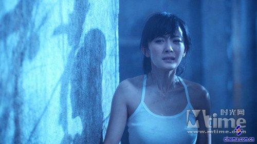 有几部电影叫孤岛惊魂,杨幂演的那部叫孤岛惊魂,好像外国也有一部电影