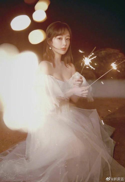 杨紫沉香如屑古装海报