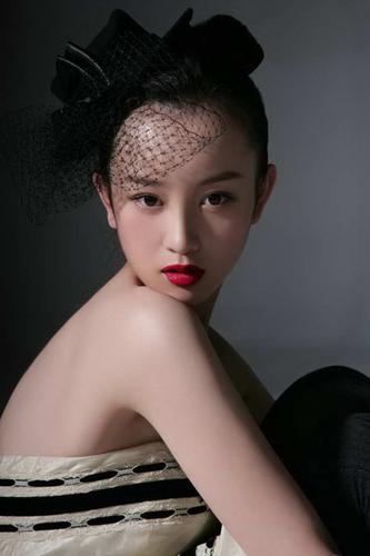 《红楼梦》热拍 张檬侠女摇身变宝黛钗 (附图)