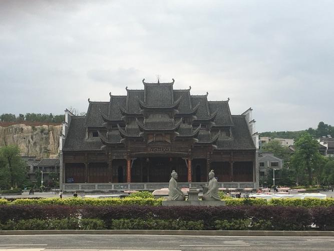 伟大转折的前夜 瓮安猴场会址