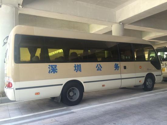 深圳公务车将喷涂统一标识上路主动接受群众监督