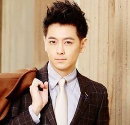 20年前发型就这么时髦?林志颖早就留飞机头,王祖贤卷发好温柔