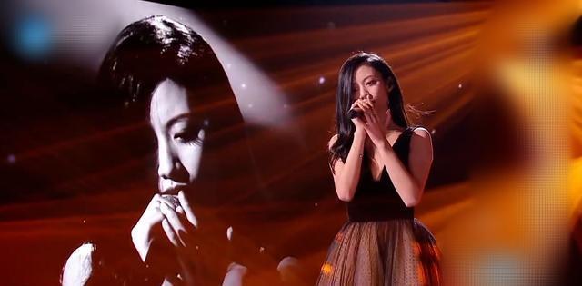 把粤语歌曲唱进总决赛的伍珂玥夺冠希望其实很渺茫原因有四点