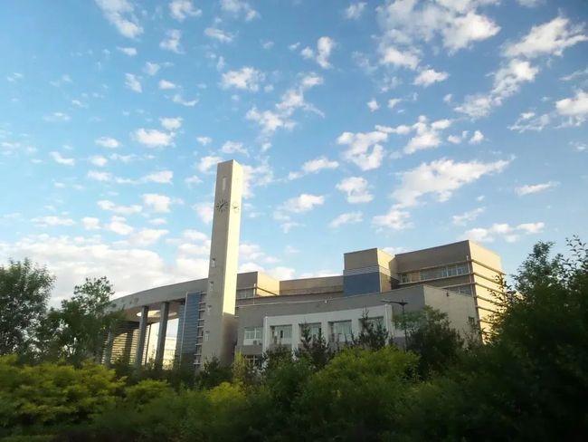 吕梁学院附中,离石区江阴高级中学:招生简章