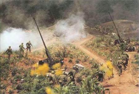 这五张照片还原一个真实残酷的对越自卫反击战, 最后一张让人心痛