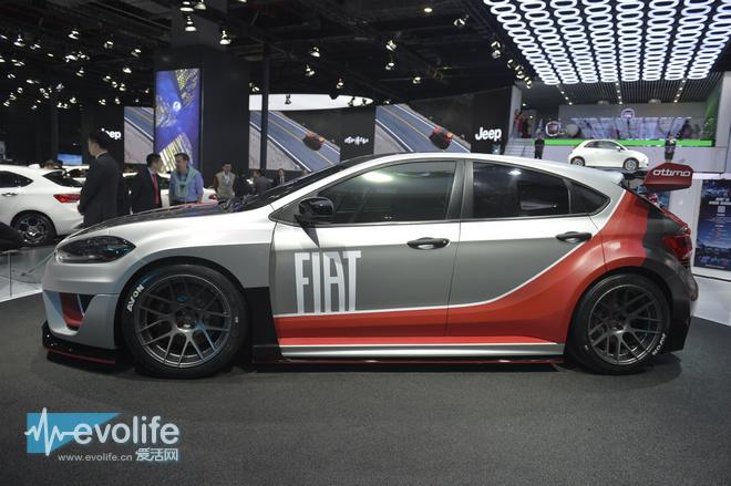 【2015上海车展】一抹靓丽的橙黄色 菲亚特展出多款概念车型
