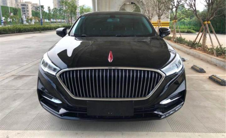 前后保险杠完整