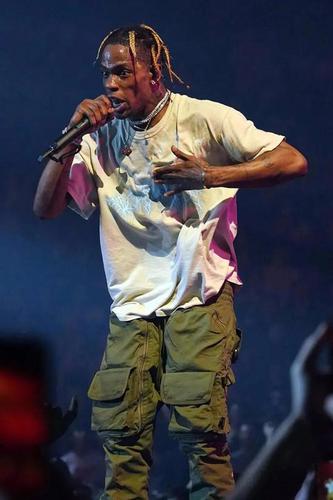 travisscott的这件裤子时髦到让我放弃牛仔裤