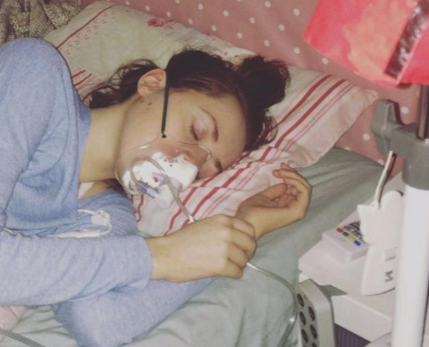 漂亮女孩患病卧床三年去世 母亲分享最后的照片让人心酸