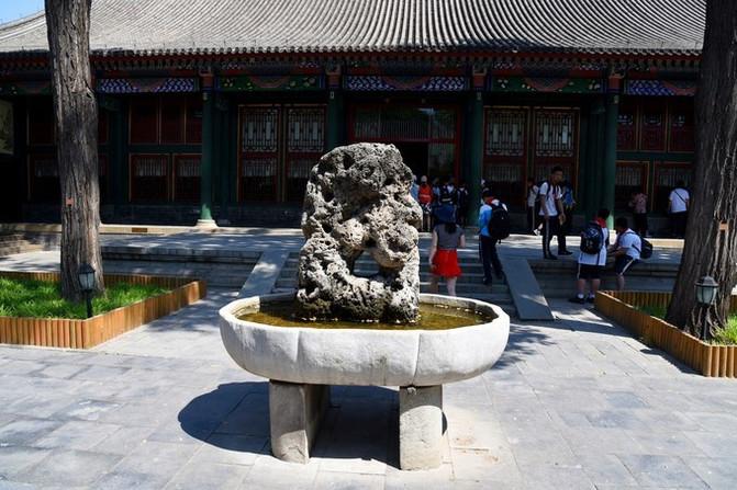 带你来细看看恭王府,再来住一家南锣鼓巷附近的四合院,品味一番