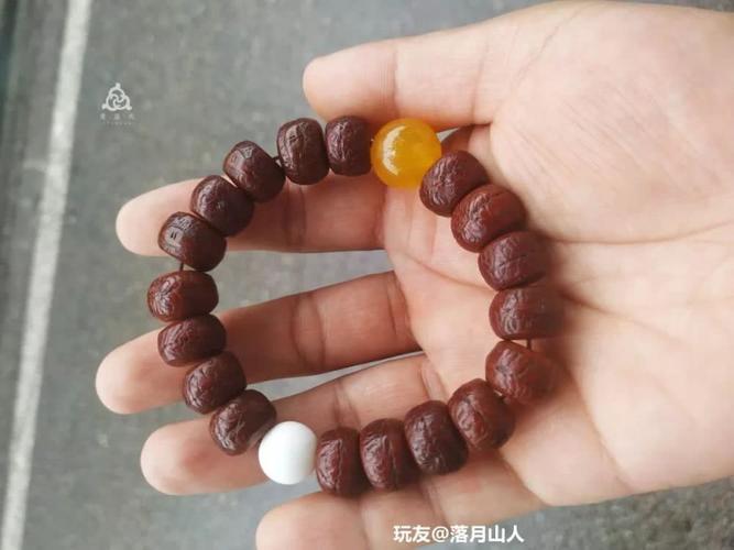 据说,这是2019年最流行的手串!尤其最后一种