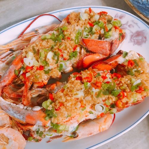 【蒜香澳洲龙虾】蒜香开边蒸龙虾的做法