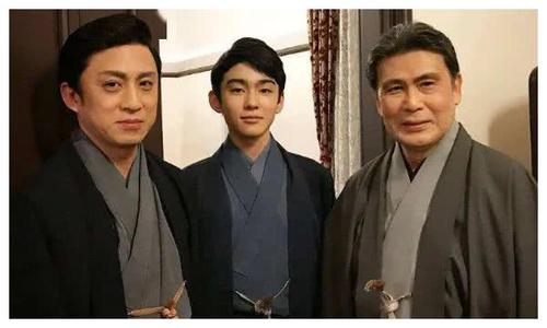 日本歌舞伎脸蛋妖精藤间斋15岁出身名门堪称贵公子太惊艳