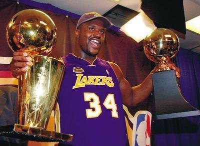 奥尼尔堪称是nba最具统治力的中锋,生涯取得四座冠军,三次fmvp.