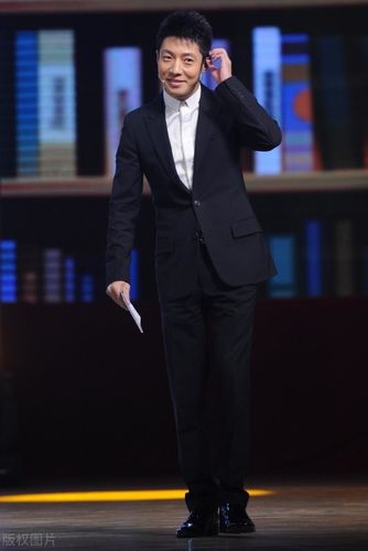 撒贝宁:"被开除"的央视主持,晋江男主本主,今成凡尔赛