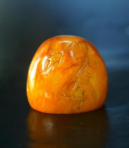 田黄石:巧辨包浆雕工 防绿泥石造假