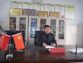 先后任虞城县乔集乡初级中学校长,虞城县杨集镇中心学校校长,虞城县