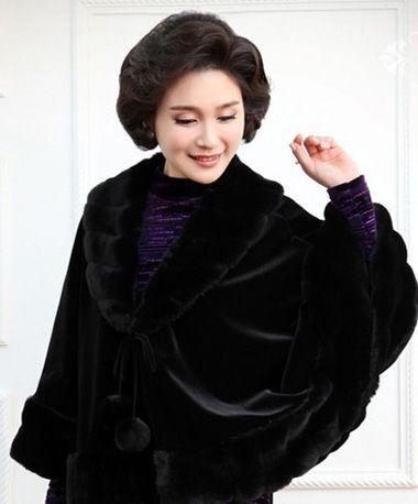 中年妇女适合烫什么发型 中年烫发女性发型图片大全(2