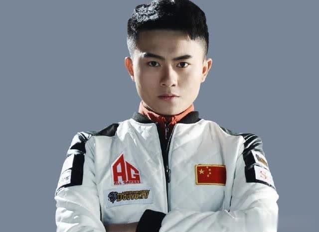 ag菲菲谈绿豆:他很乖,一直想回ag,回来就不走的那种