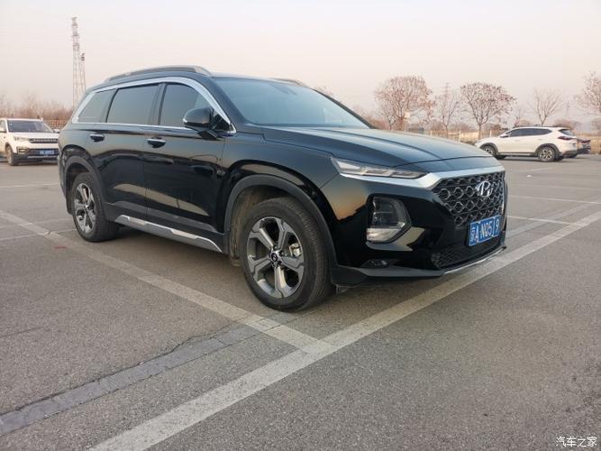 这个傻大个真的很能装北京现代第四代胜达