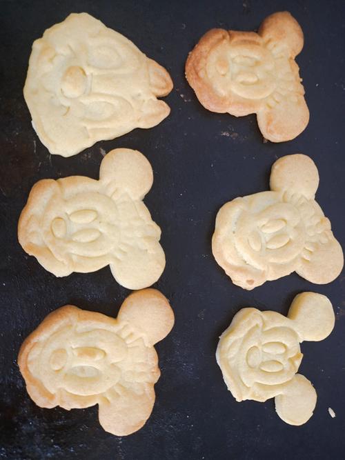 艺新幼儿园烘焙课——卡通饼干制作