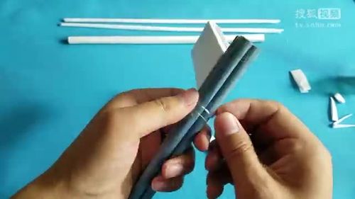 折纸王子教你做四管纸手枪 可以发射子弹的纸手枪玩具 步骤简单.