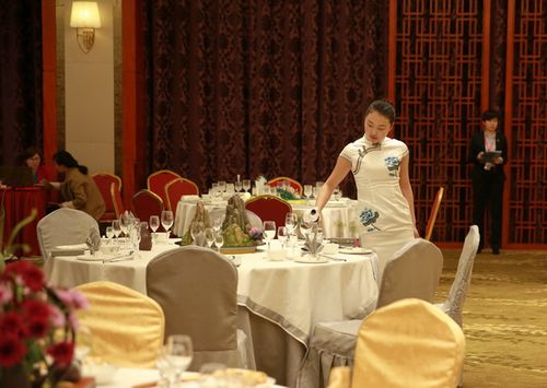 【图片新闻】小小餐桌上 技艺大比拼 图说2017年中餐宴会主题设计比赛