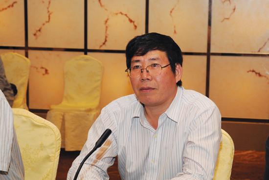 民政局局长梁华强