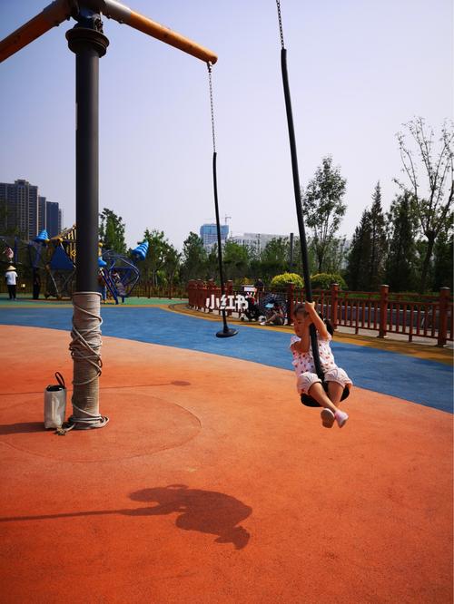 晋阳湖儿童游乐场