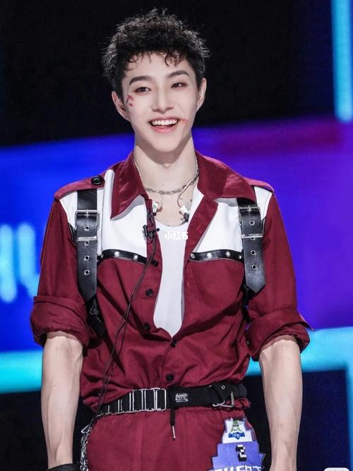 张欣尧_壁纸_早起_张欣尧_娱乐_明星娱乐资讯