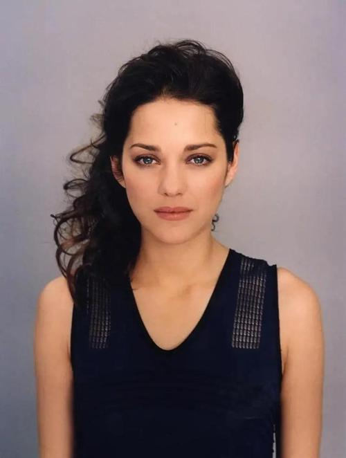 法国女明星玛丽昂歌迪亚