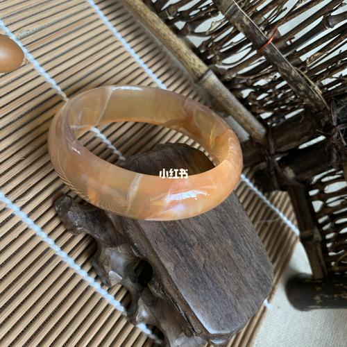 龙纹玛瑙手镯_手镯_龙纹玛瑙_时尚_配饰