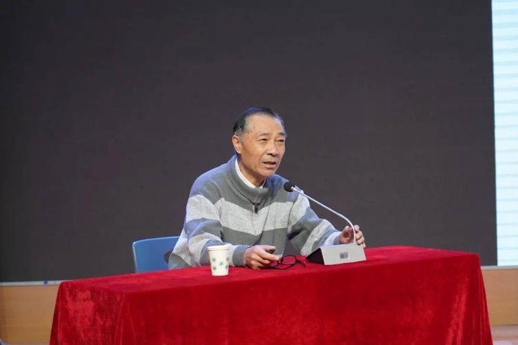 专家讲座著名古生物学家季强教授为2020级新生做主题科普讲座