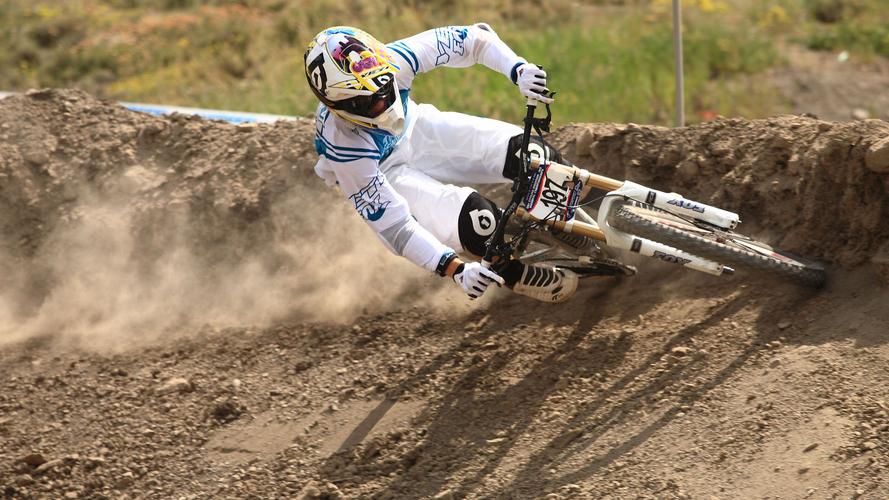 11张高清速降山地车壁纸 1920x1080像素自行车壁纸